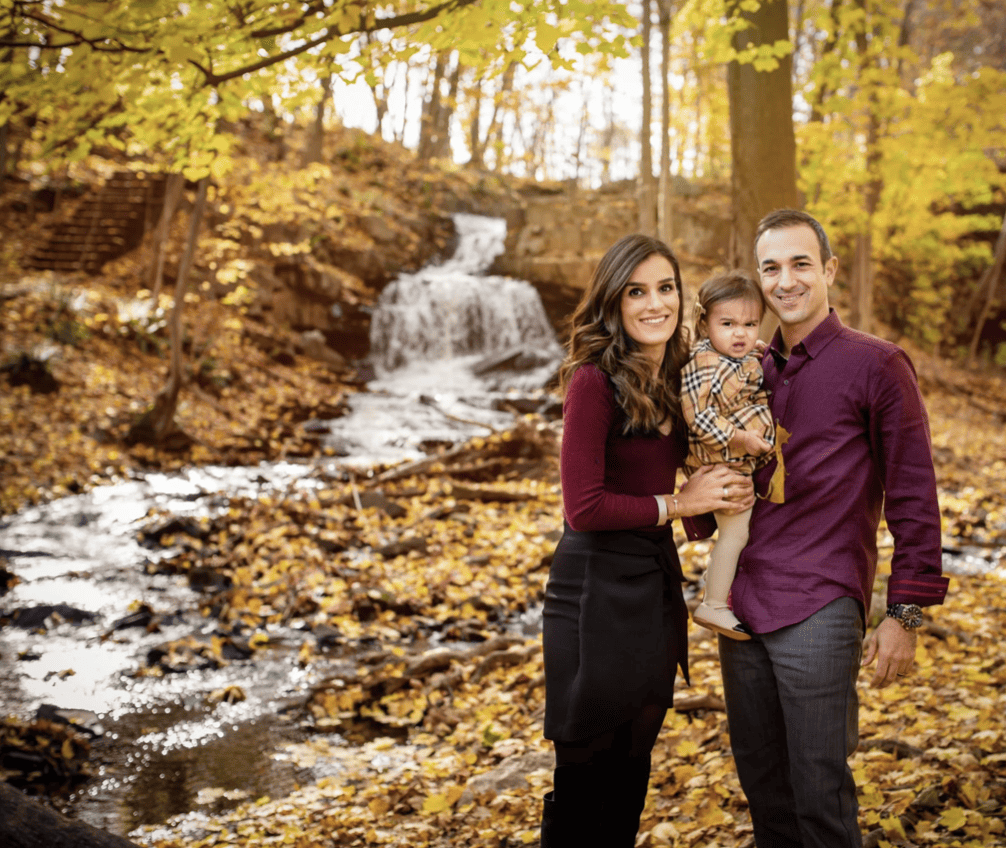 Nature Fall Family Picture Ideas
