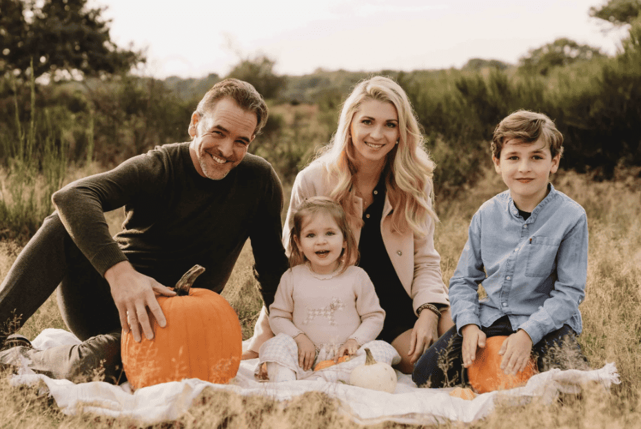 fall family pictures color scheme
