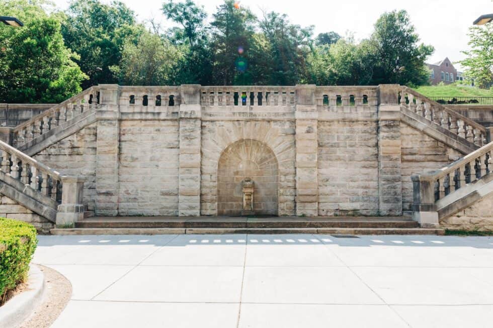 Ultimate Guide to Downtown Hot Springs, Arkansas